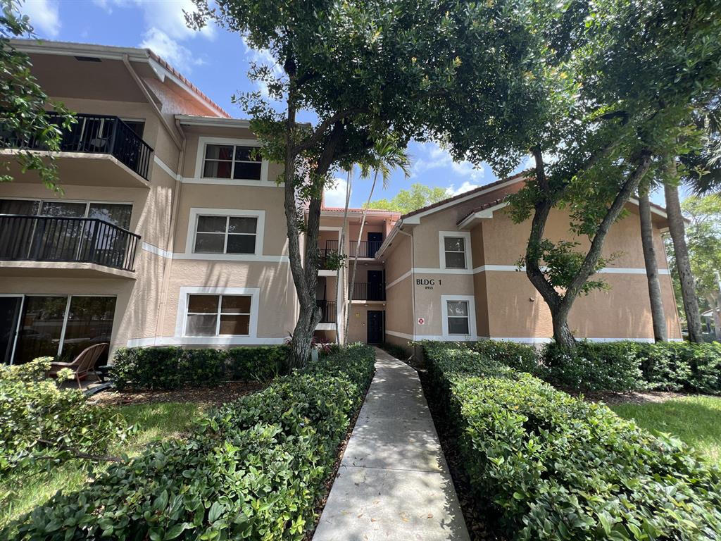 EDGEWATER CONDO - Residential Lease