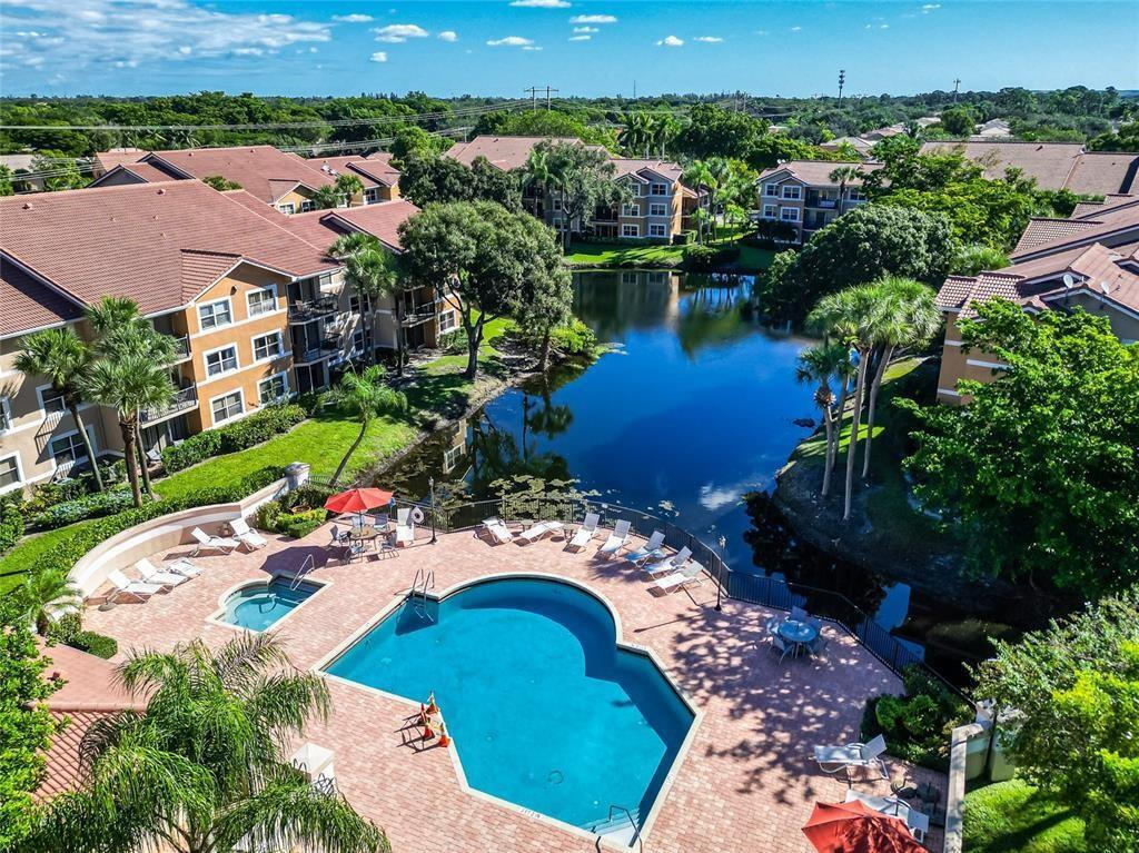 third floor apt great view. Vaulted ceiling. Wood and tile floors two large bedrooms and two full bathrooms. laundry room and balcony. Gated community with two pools, Gym tennis courts and playground. Hoa requires credit over 600 for all adults. tenants pay for car decals and pool key fobs