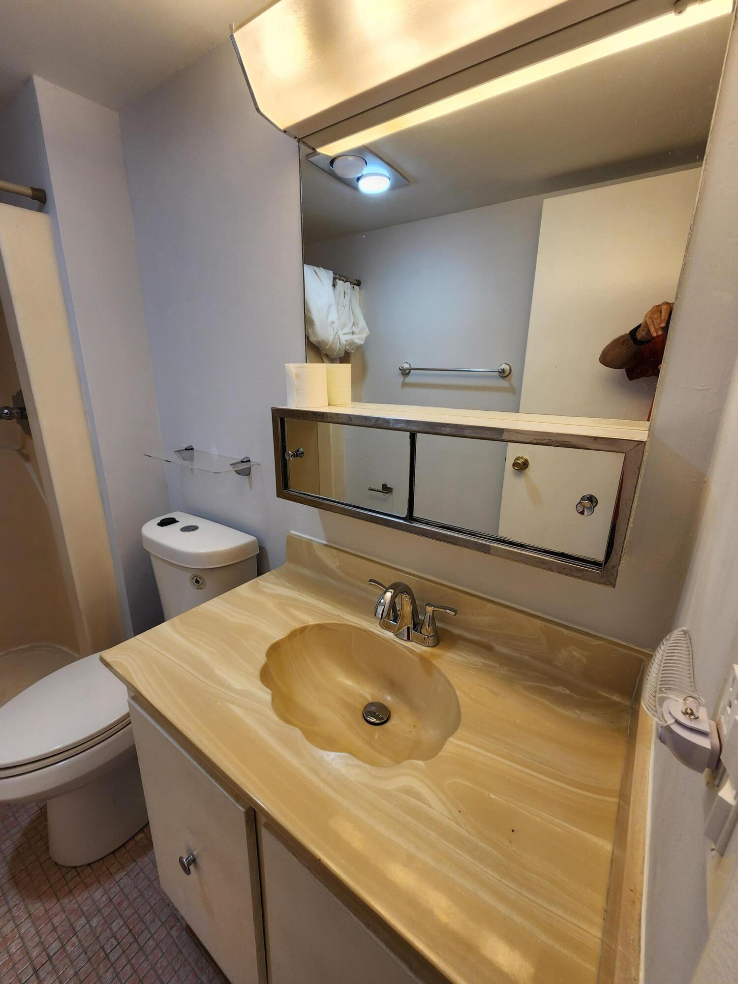 GOLDEN LAKES VILLAGE CONDO 1 THRU 13-A - Residential Lease