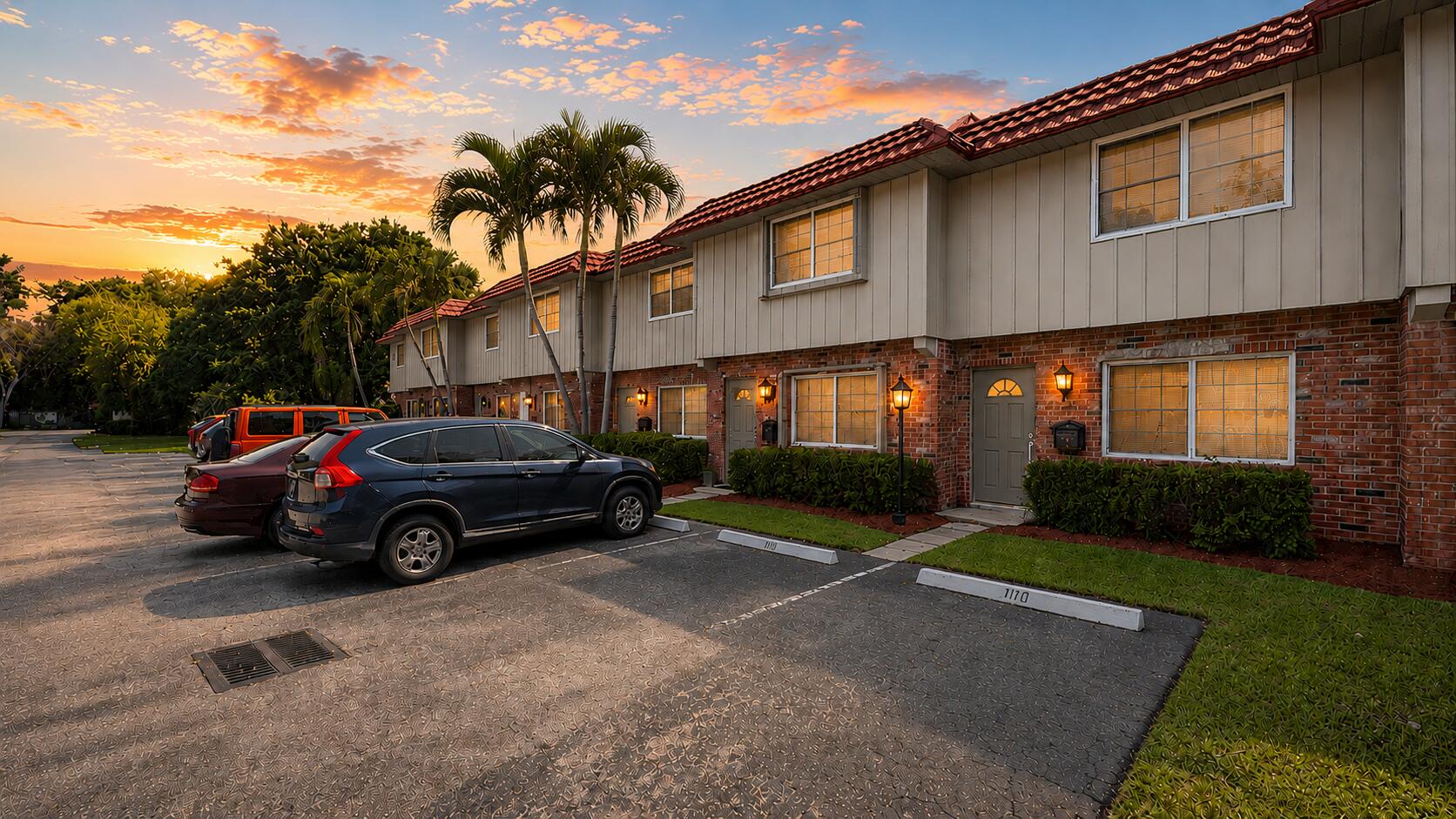 MANOR GROVE VILLAGE THREE CONDO - Residential