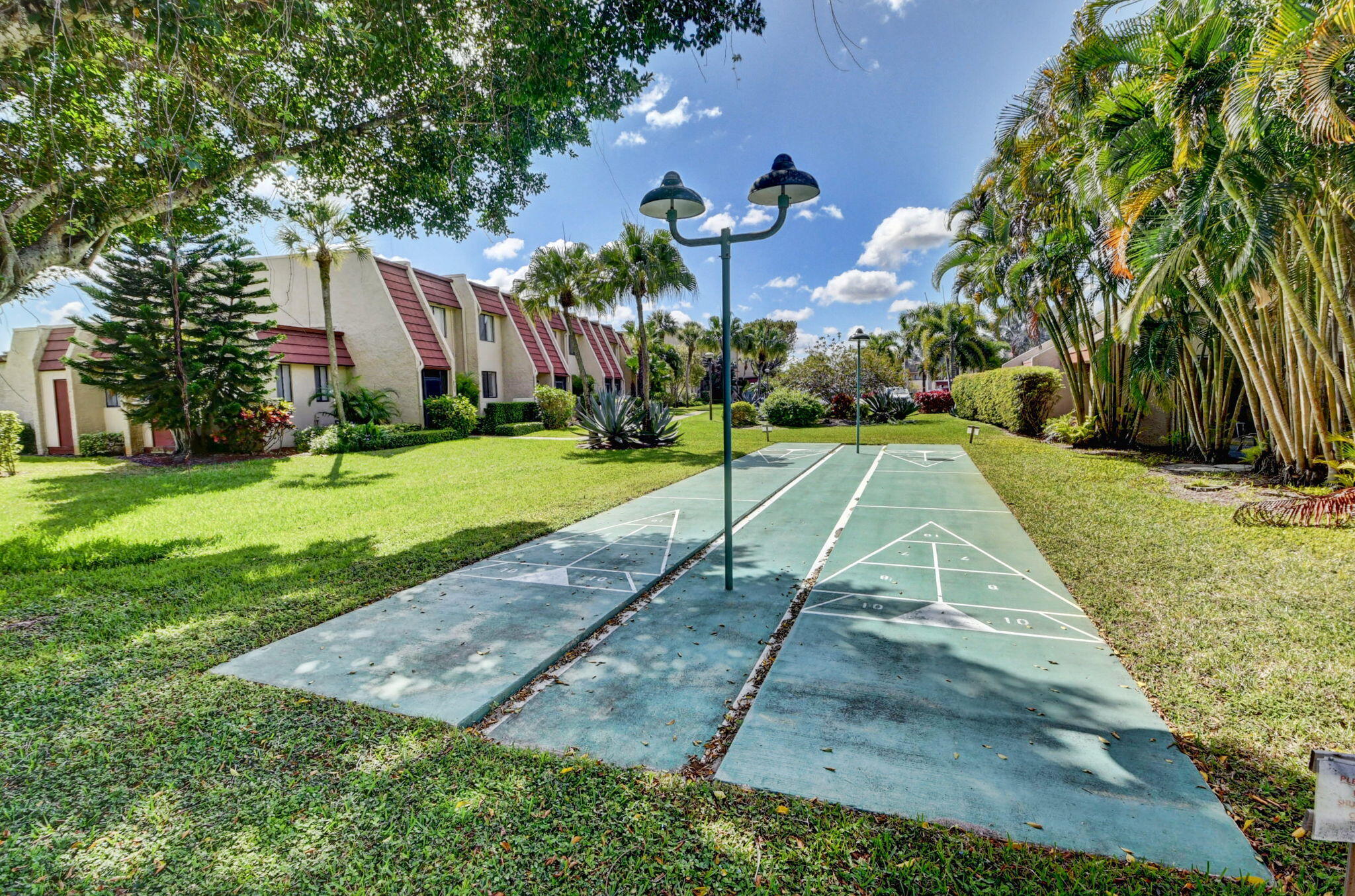 FOUNTAINS OF PALM BEACH CONDO 3 - Residential