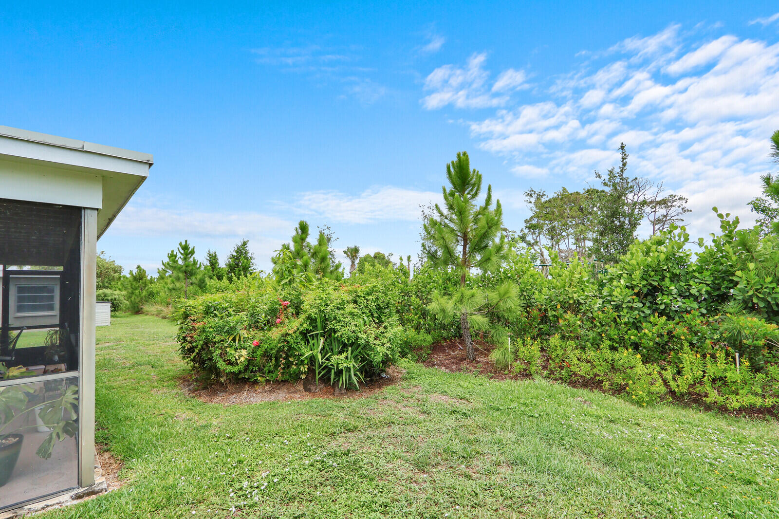 LUCERNE LAKES HOMES VILLAGE II 3RD ADD - Residential