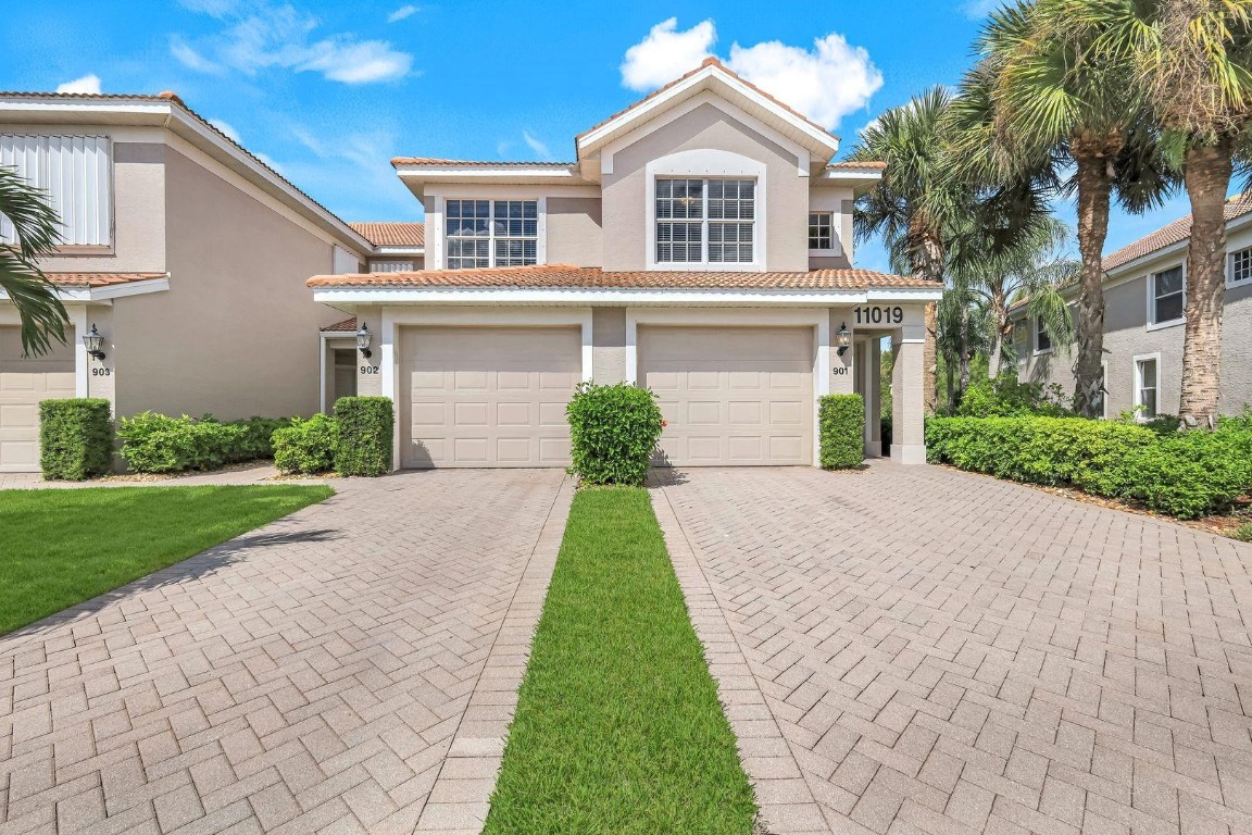 TURNKEY COACH HOME WITH PRESERVE VIEW IN COLONIAL COUNTRY CLUB! This furnished 2BR + den, 2BA home sits on one of the quietest streets in this gated golf community. Enjoy a bright, open floor plan with vaulted ceilings, coastal colors, and abundant natural light. The remodeled kitchen features white shaker cabinets, quartz counters, glass tile backsplash, stainless appliances (2021), and breakfast bar. Relax on the tiled, screened lanai overlooking the peaceful preserve. The primary suite offers a walk-in closet and ensuite bath with dual vanities and glass shower. Features include solar-tinted windows, neutral tile/carpet, and 1-car garage. Steps to two pools and close to Colonial’s resort amenities, golf, dining, and I-75. Offered TURNKEY!