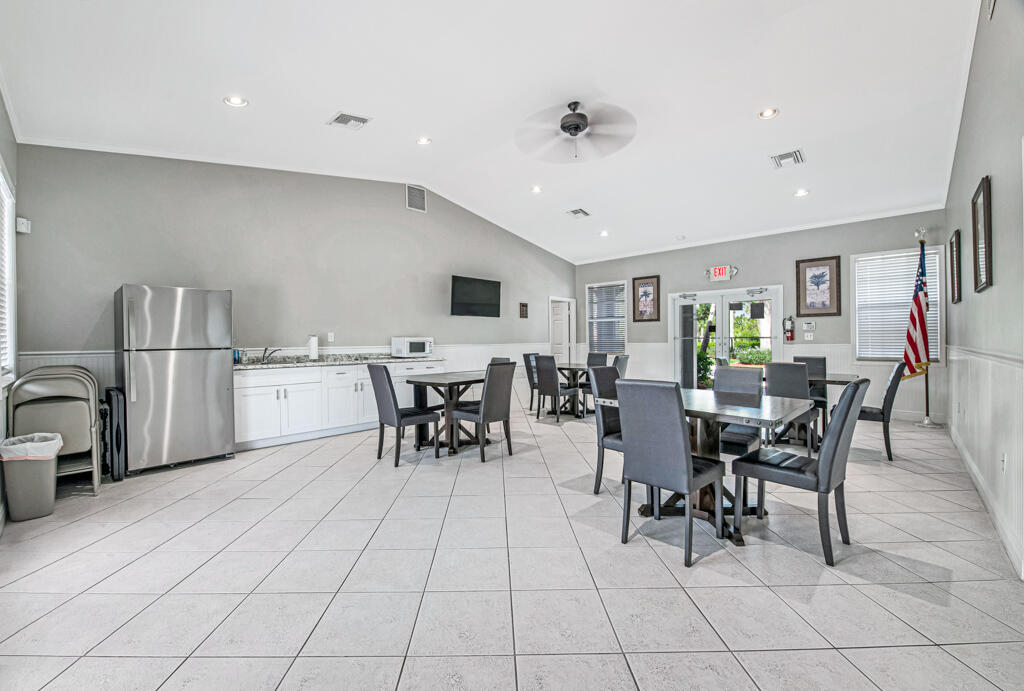 MARTINS CROSSING - Residential