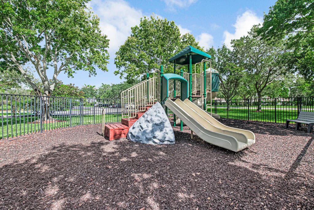 MARTINS CROSSING - Residential