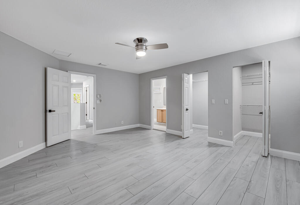 MARTINS CROSSING - Residential