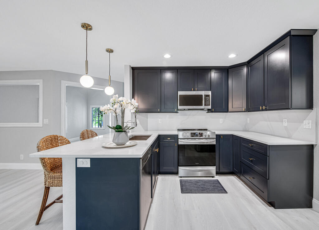 MARTINS CROSSING - Residential