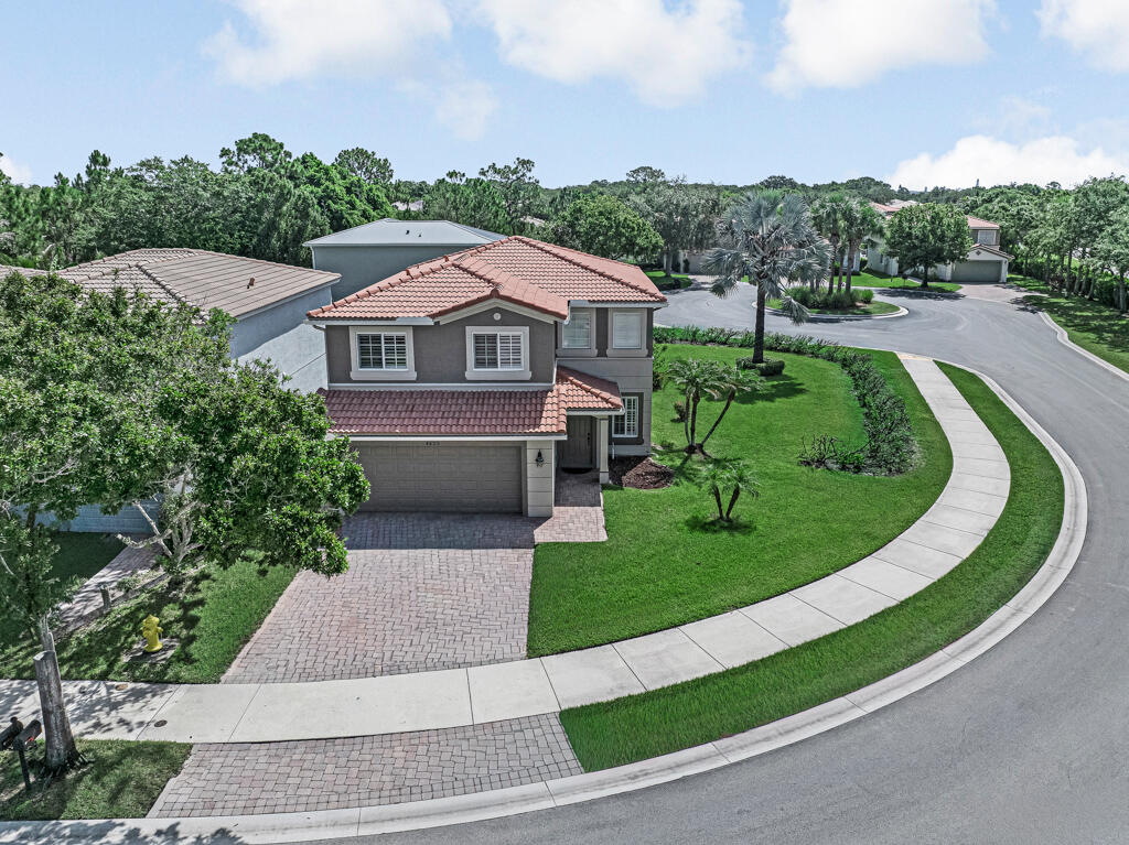 MARTINS CROSSING - Residential