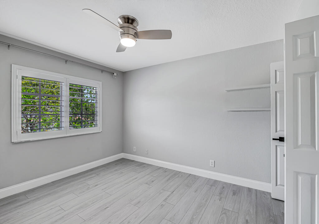 MARTINS CROSSING - Residential