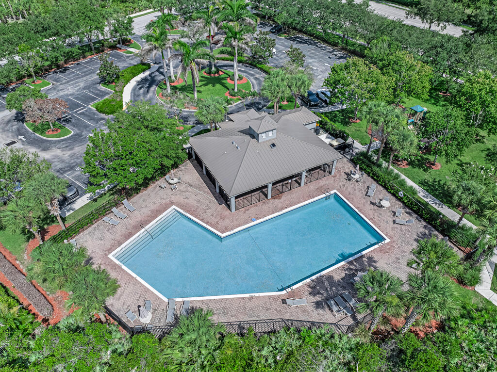 MARTINS CROSSING - Residential