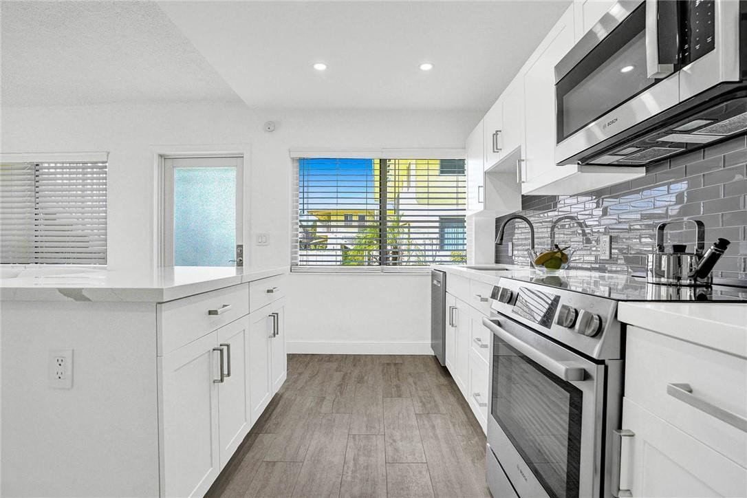Santa Barbara Shores - Residential