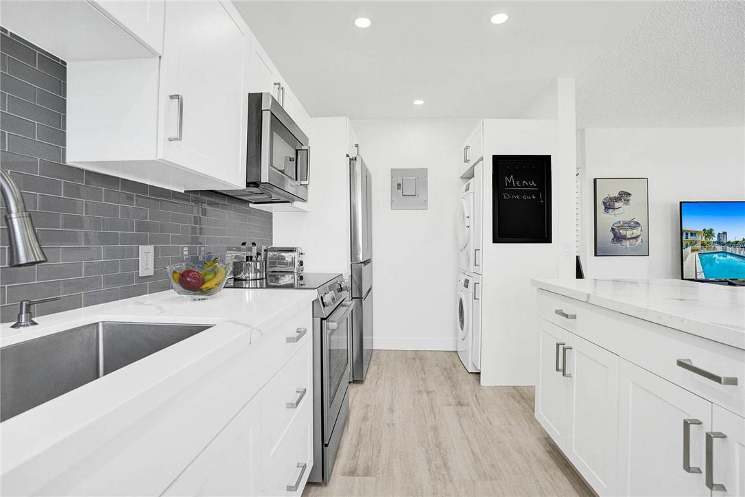 Santa Barbara Shores - Residential