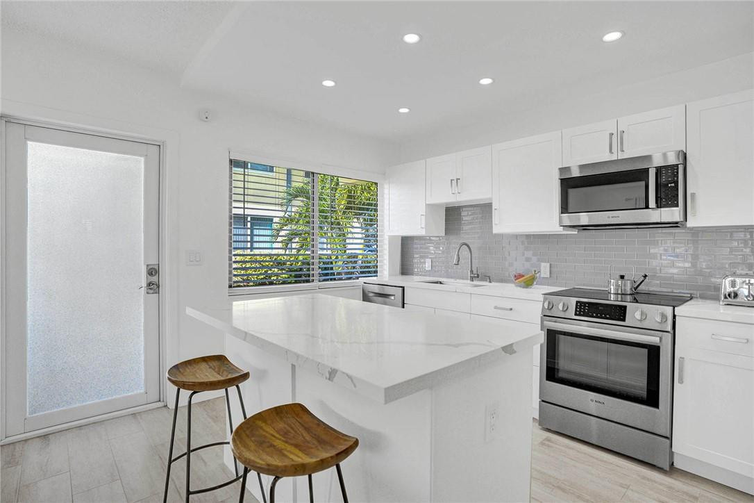 Santa Barbara Shores - Residential