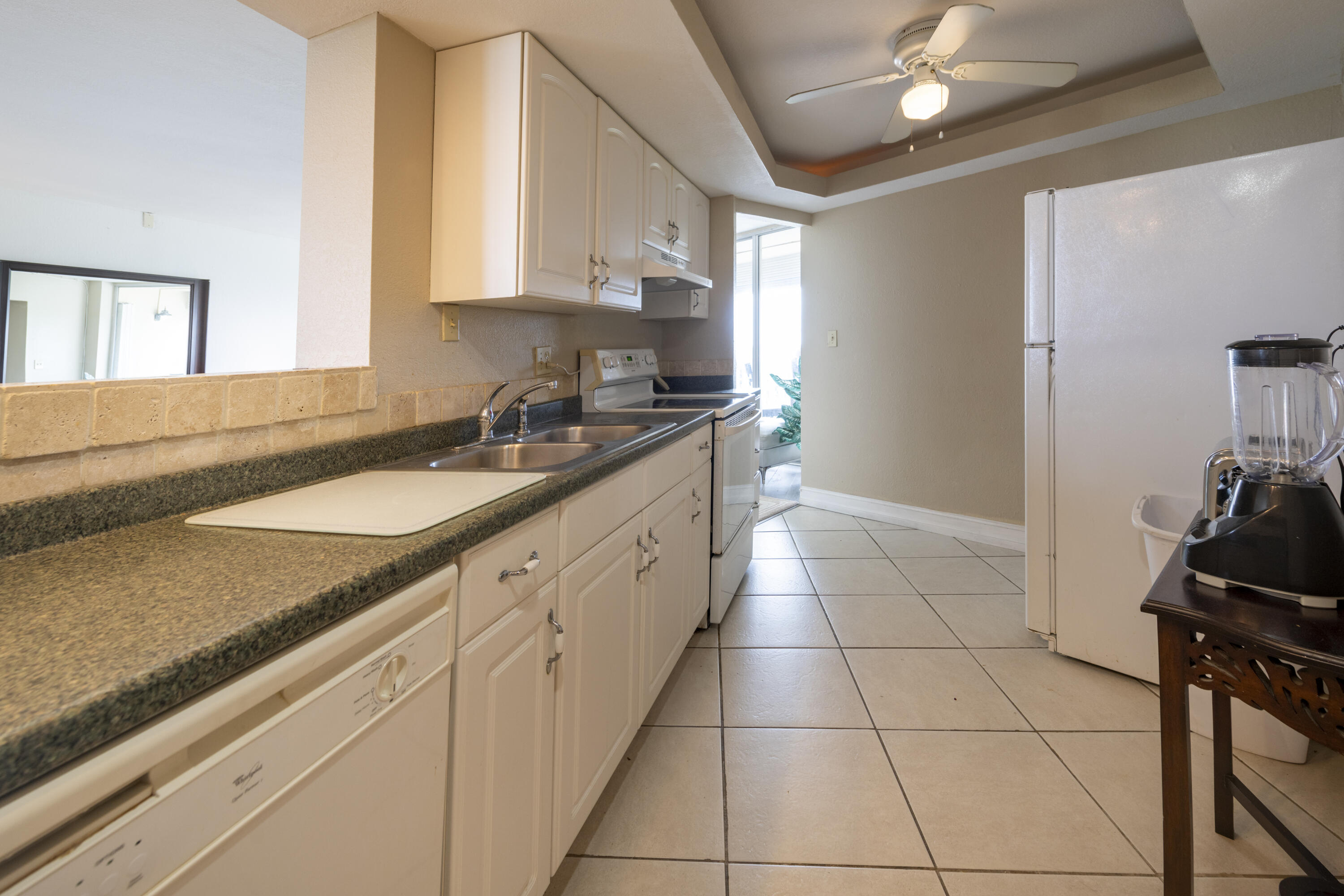 ENVIRON I CONDO 9 - Residential Lease