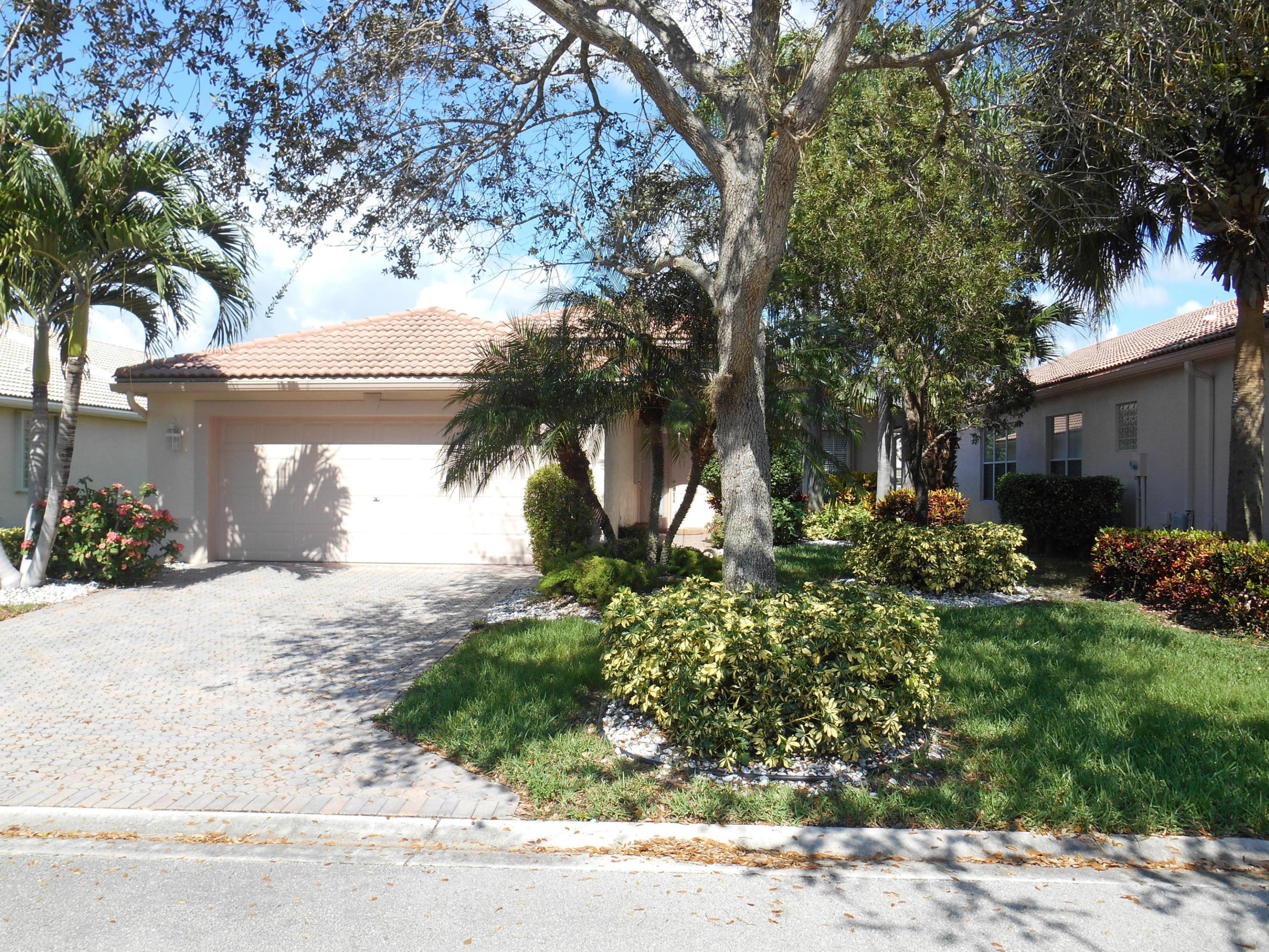 VALENCIA ISLES 3 - Residential
