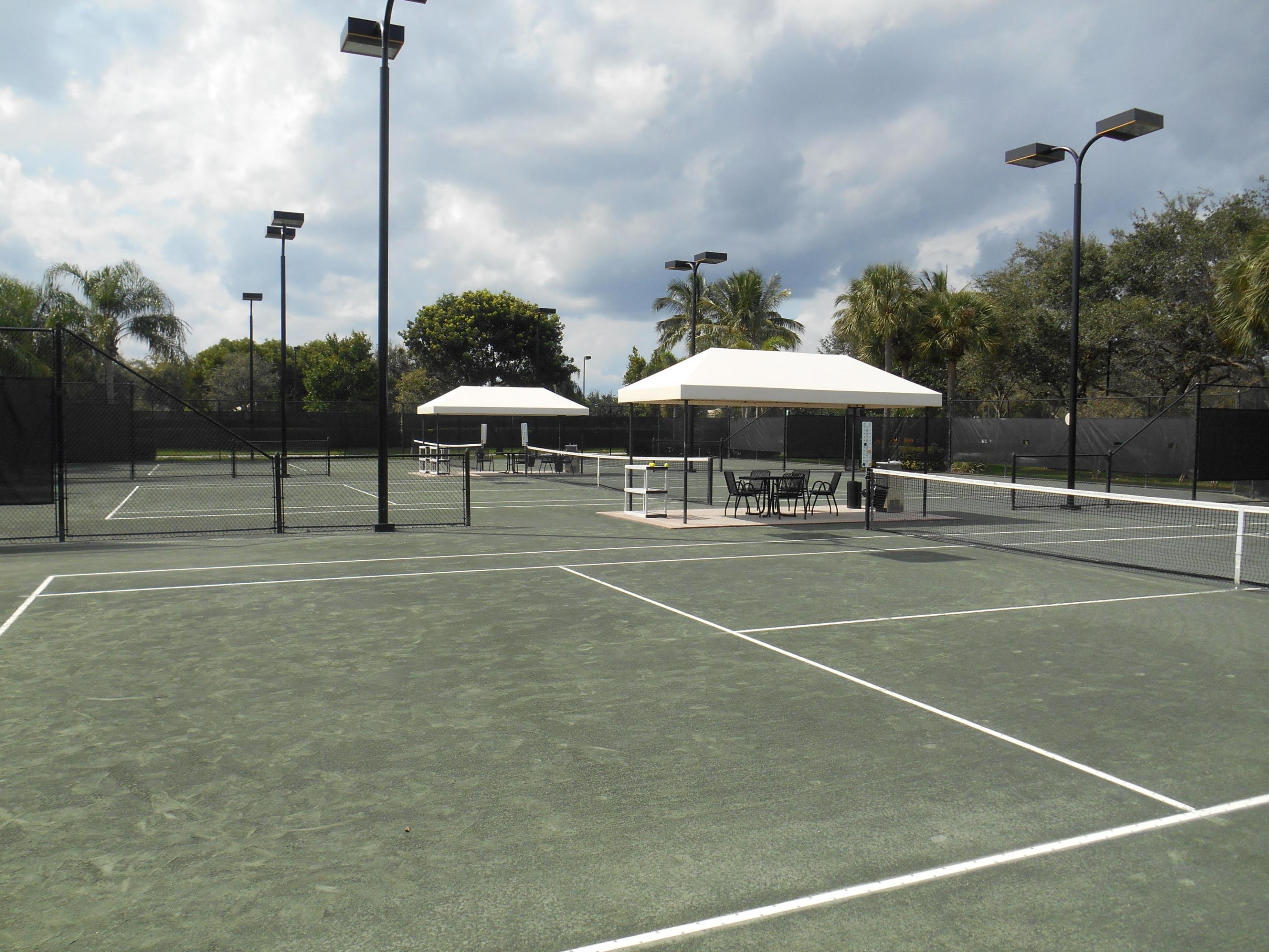 VALENCIA ISLES 3 - Residential