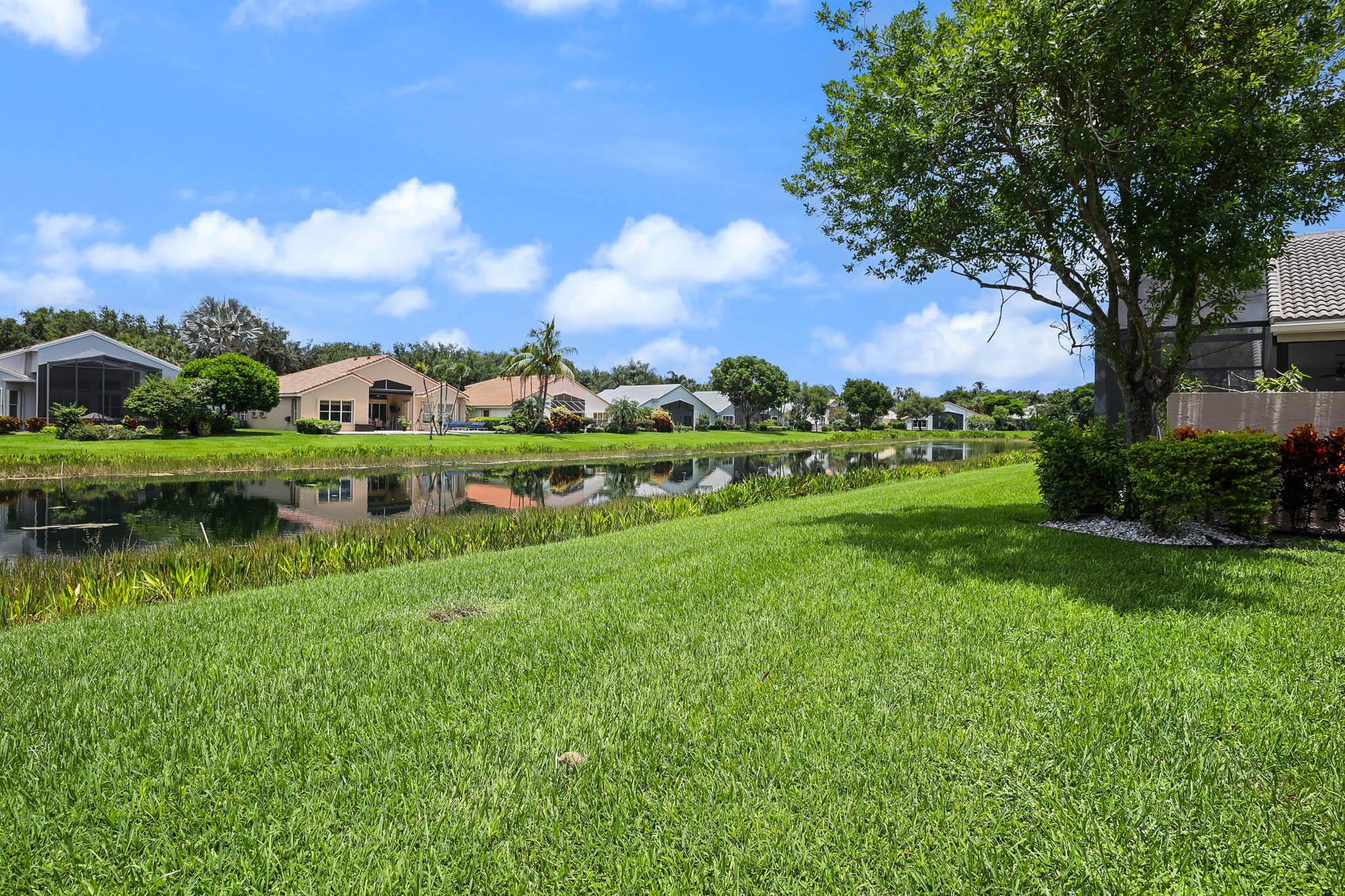 VALENCIA ISLES 3 - Residential