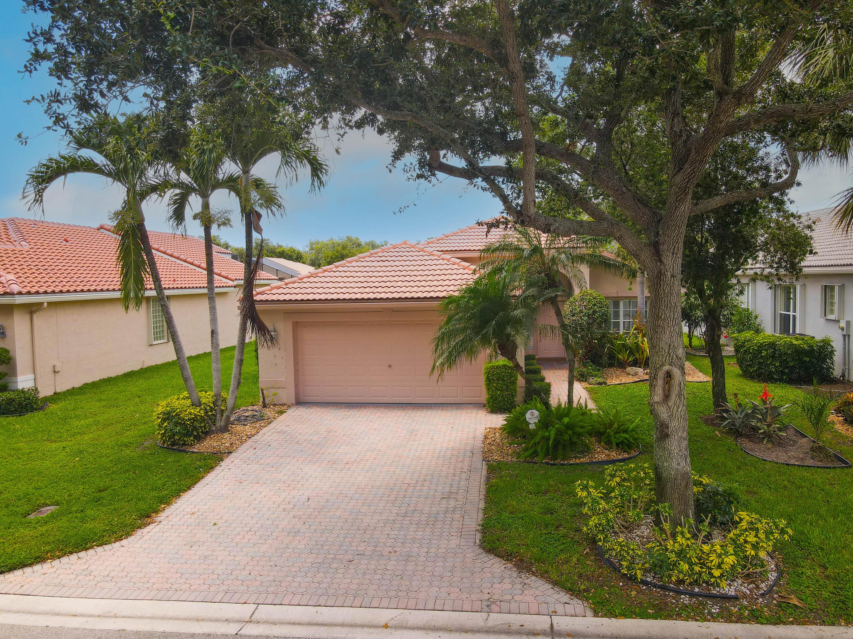 VALENCIA ISLES 3 - Residential