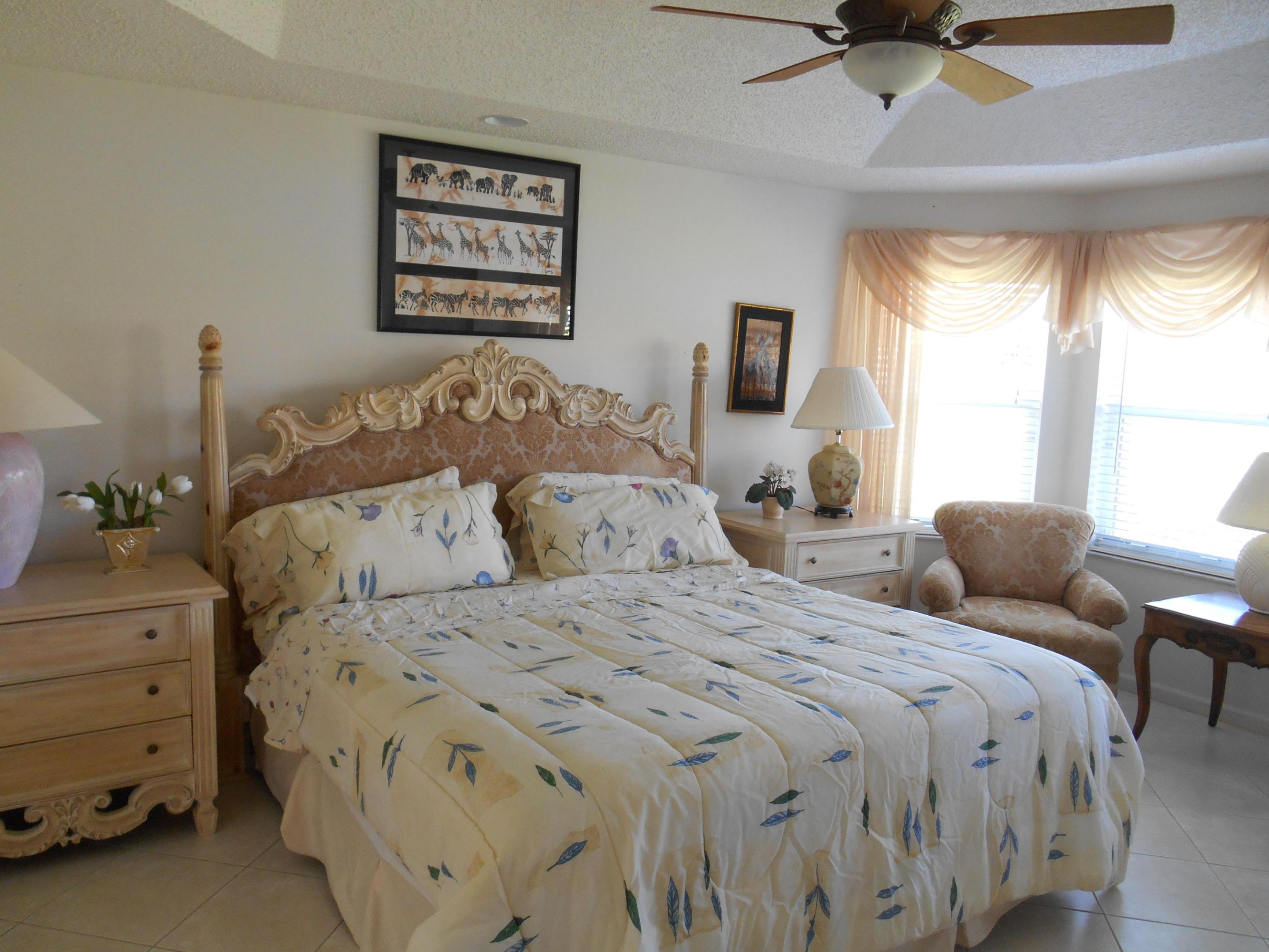 VALENCIA ISLES 3 - Residential