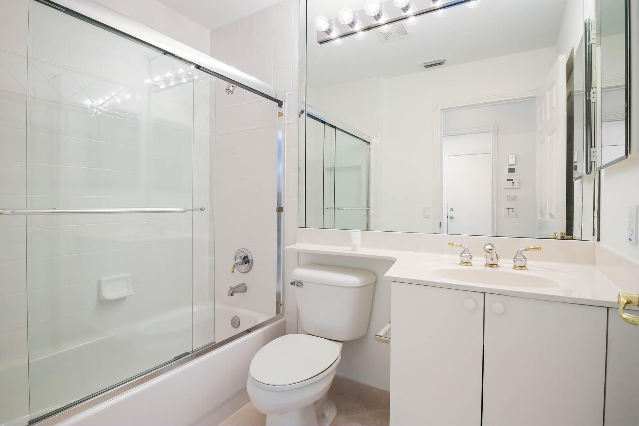VALENCIA ISLES 3 - Residential