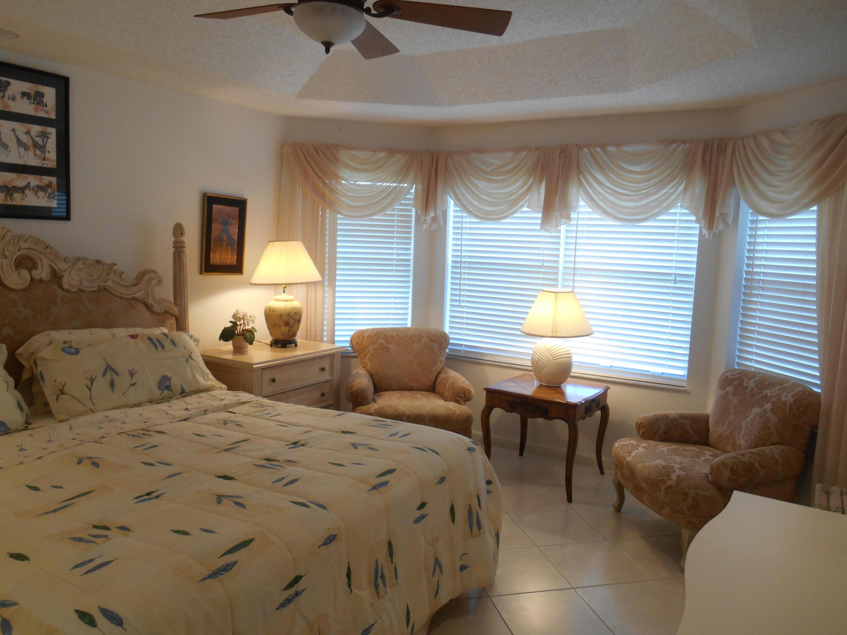 VALENCIA ISLES 3 - Residential