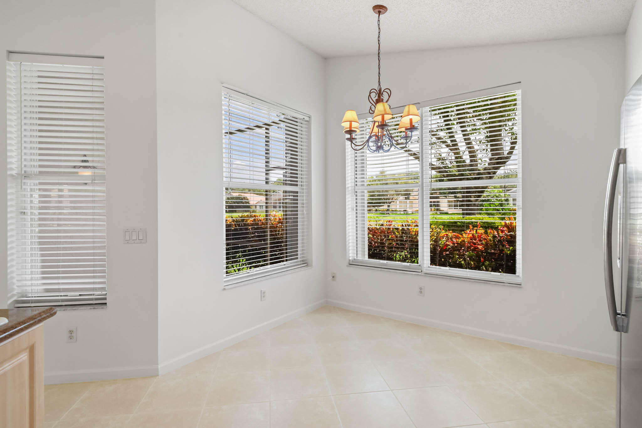 VALENCIA ISLES 3 - Residential