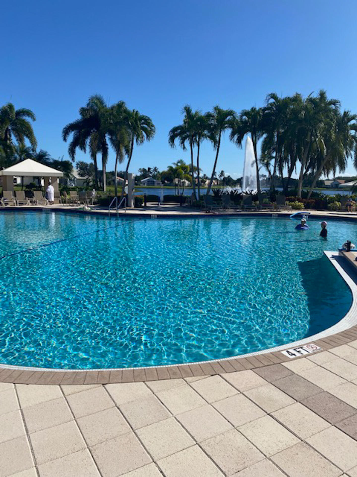 VALENCIA ISLES 3 - Residential