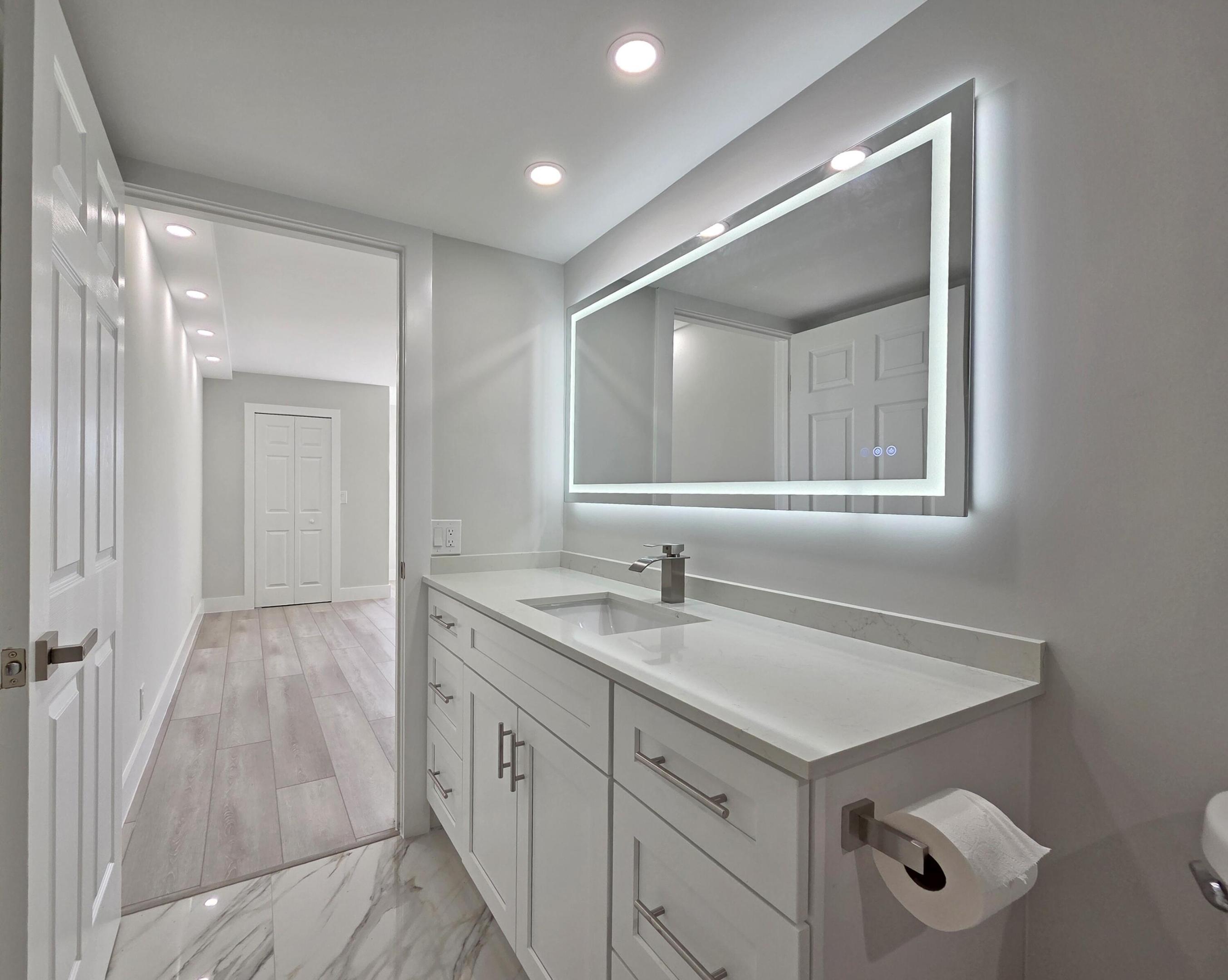 HUNTINGTON LAKES SEC THREE CONDOS - Residential