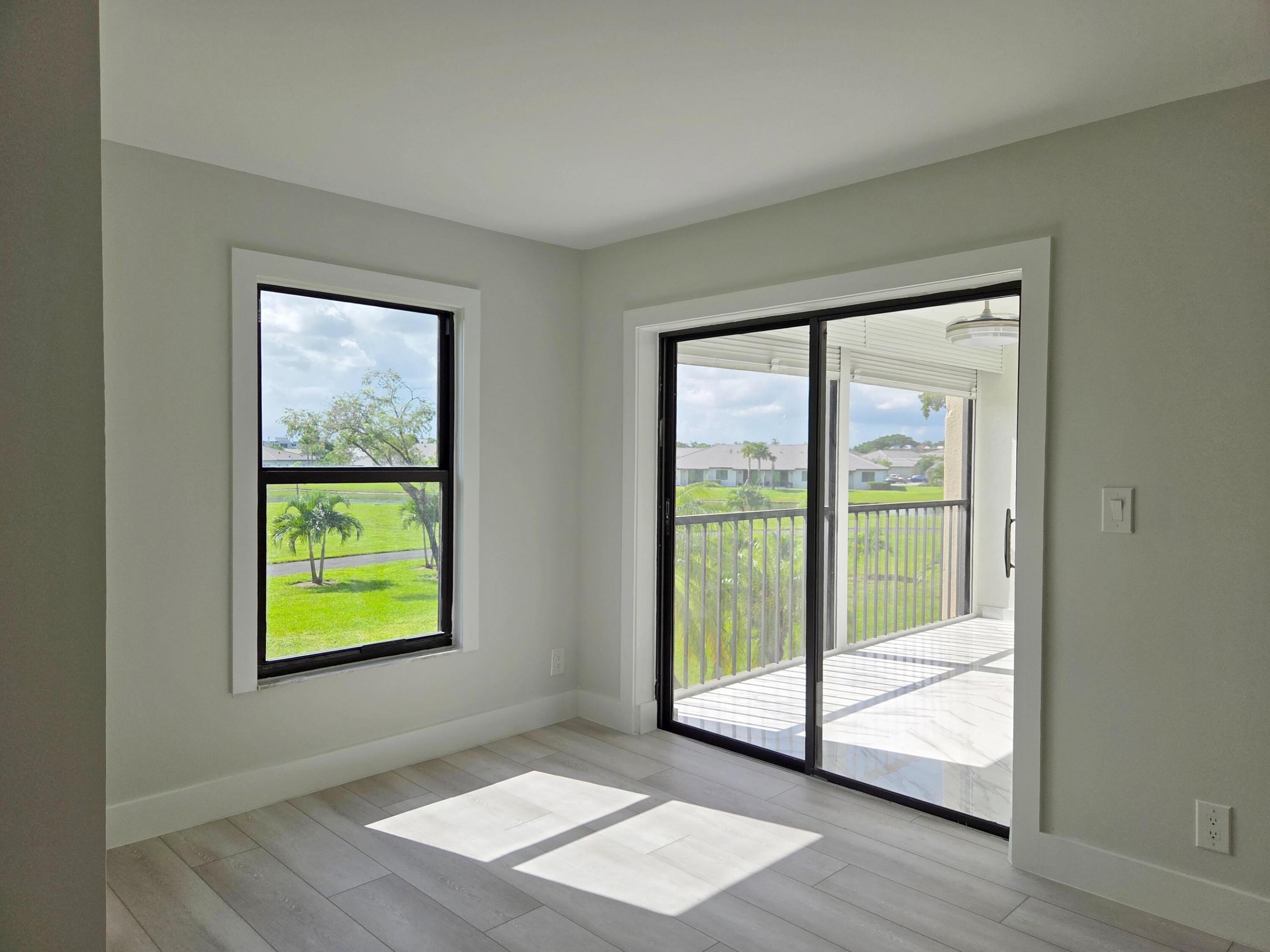 HUNTINGTON LAKES SEC THREE CONDOS - Residential