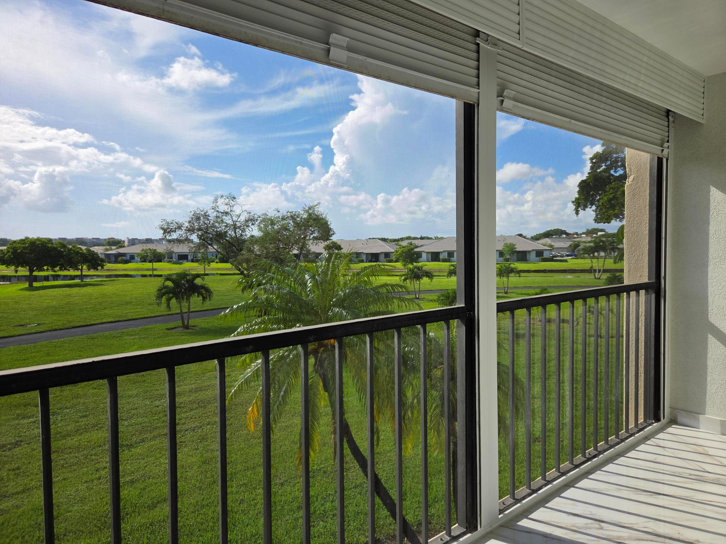 HUNTINGTON LAKES SEC THREE CONDOS - Residential