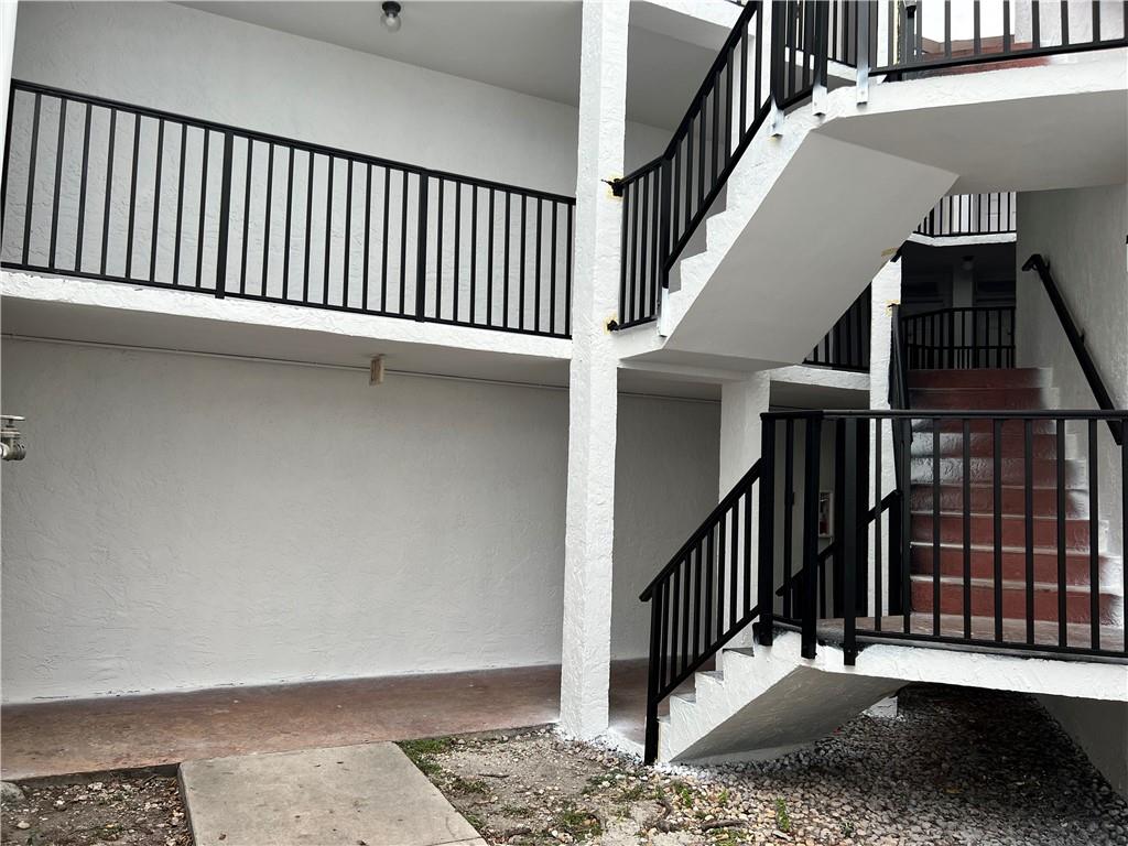 LAKE POINTE 7 CONDO - Residential