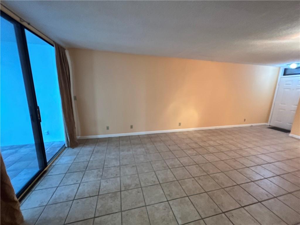 LAKE POINTE 7 CONDO - Residential