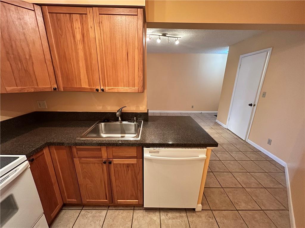 LAKE POINTE 7 CONDO - Residential