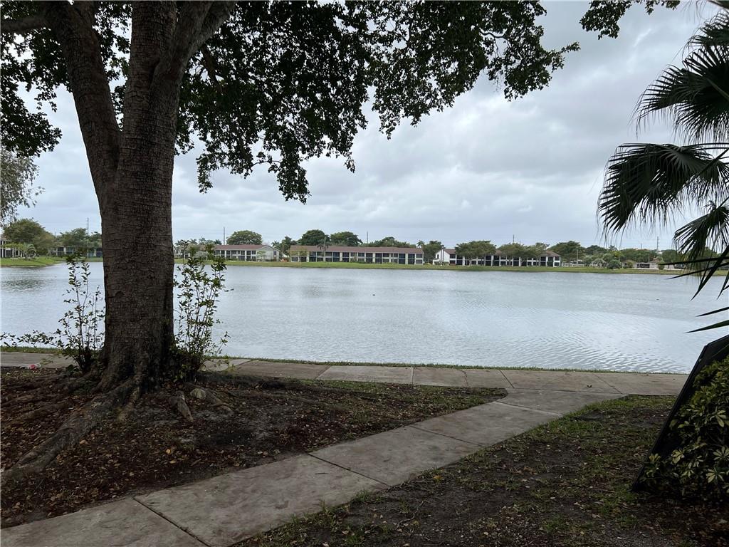 LAKE POINTE 7 CONDO - Residential
