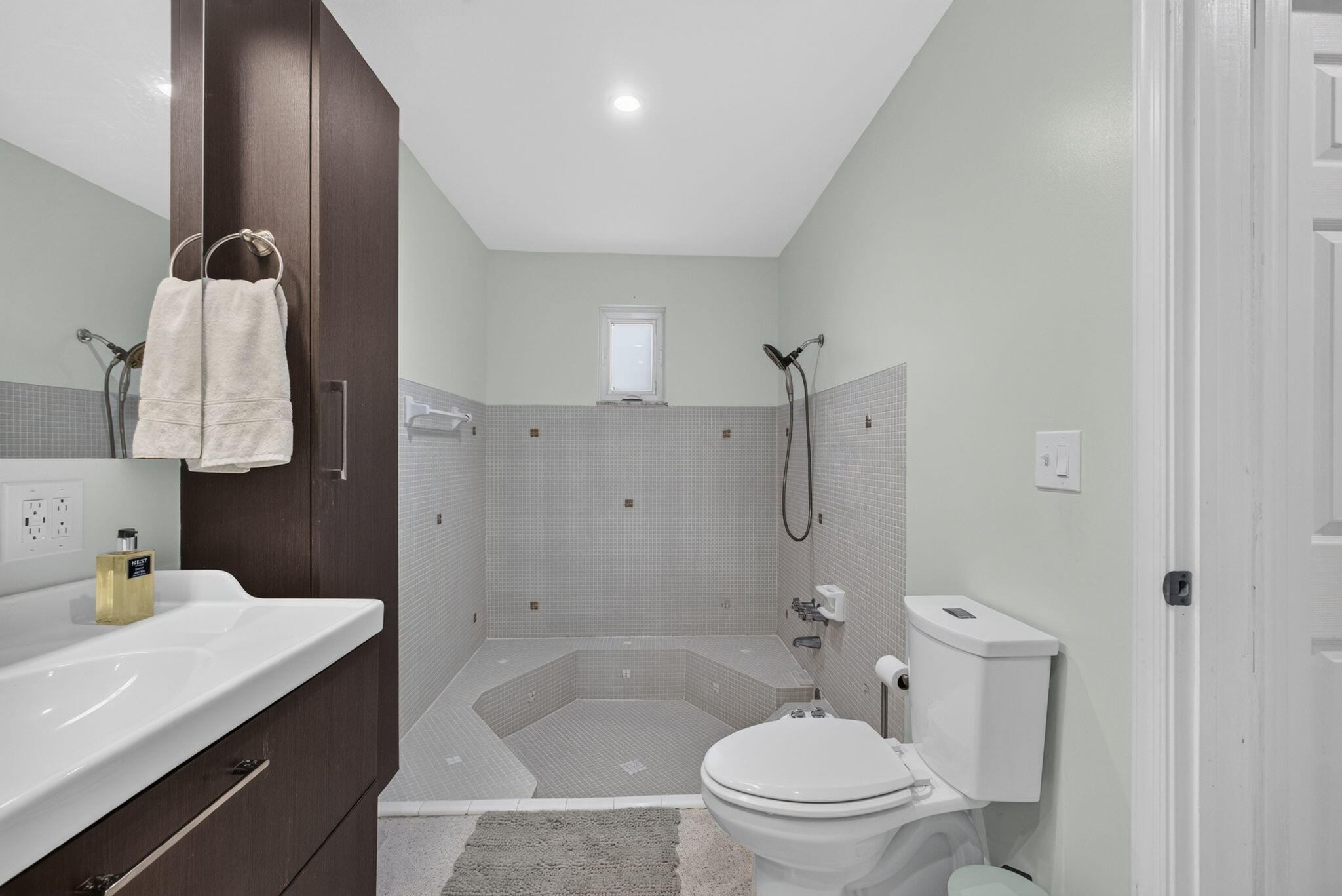 COLLEGE PARK - Residential