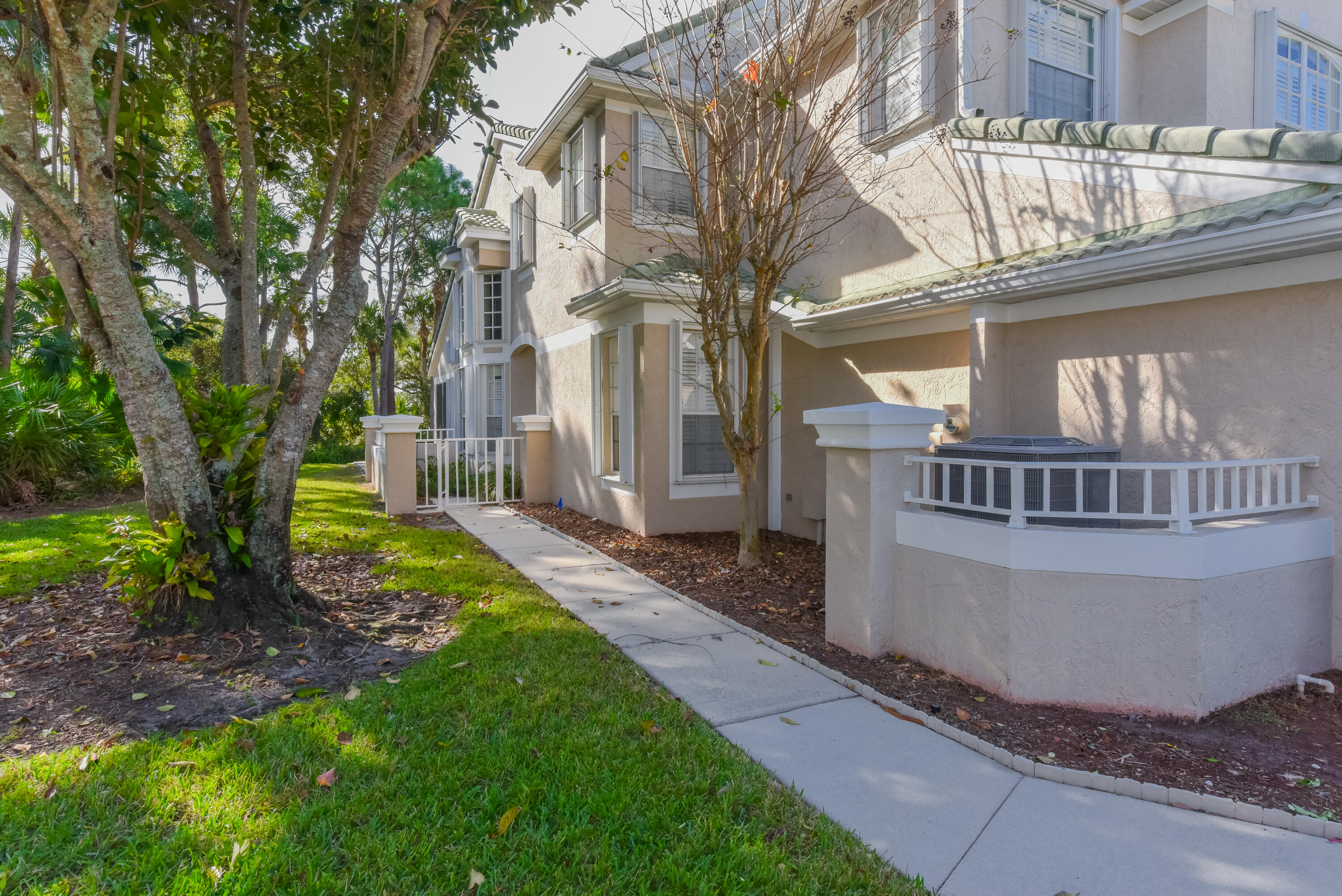 HARBOUR ISLES, HARBOUR ISLES AT LAKE CHARLES - Residential
