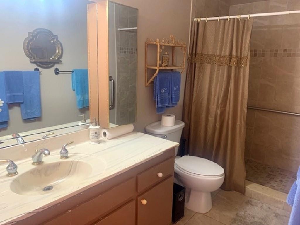 Hillcrest Condominium - Residential