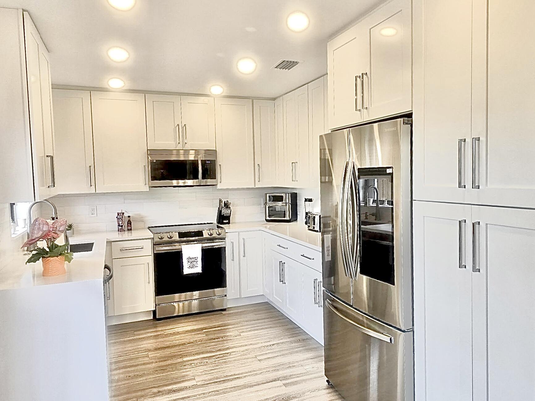 LANDINGS AT RIVER BRIDGE - Residential