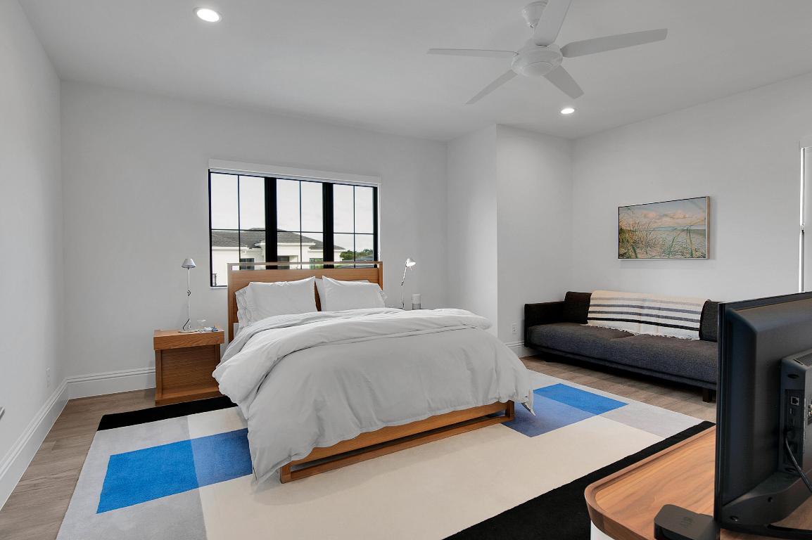 ROYAL PALM POLO - Residential