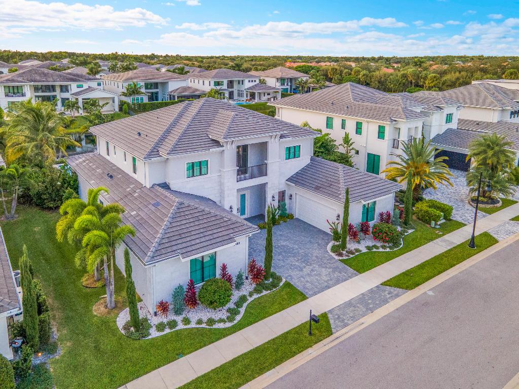 ROYAL PALM POLO - Residential