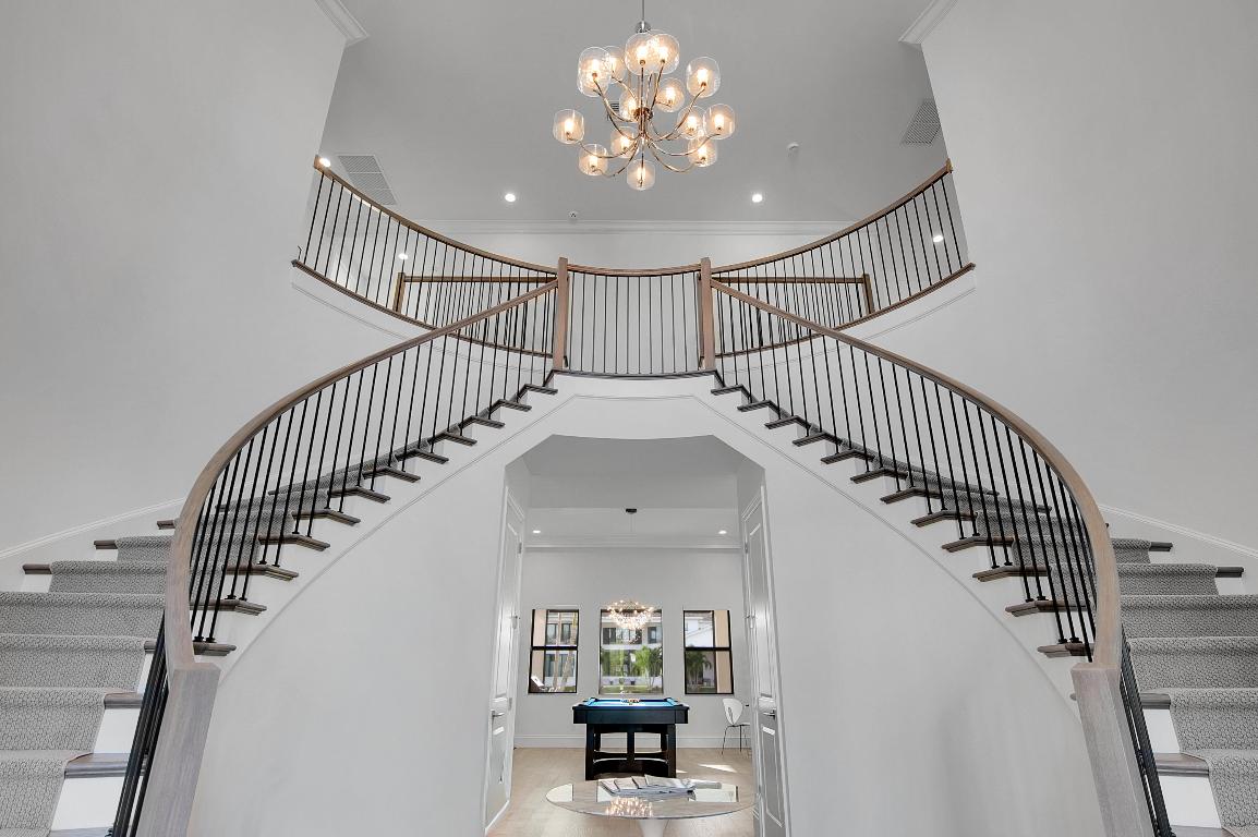 ROYAL PALM POLO - Residential