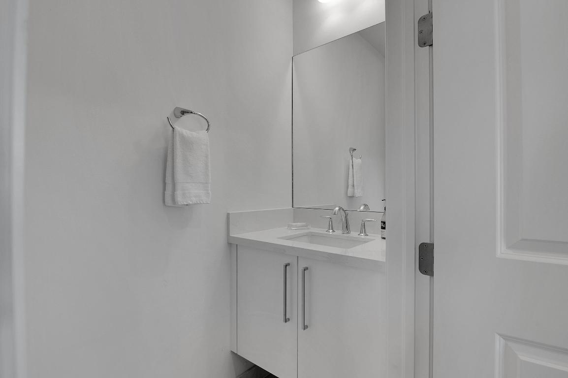 ROYAL PALM POLO - Residential