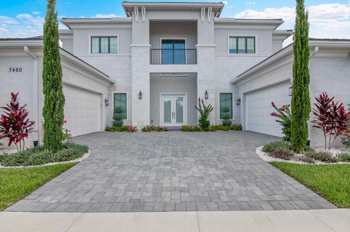 ROYAL PALM POLO - Residential