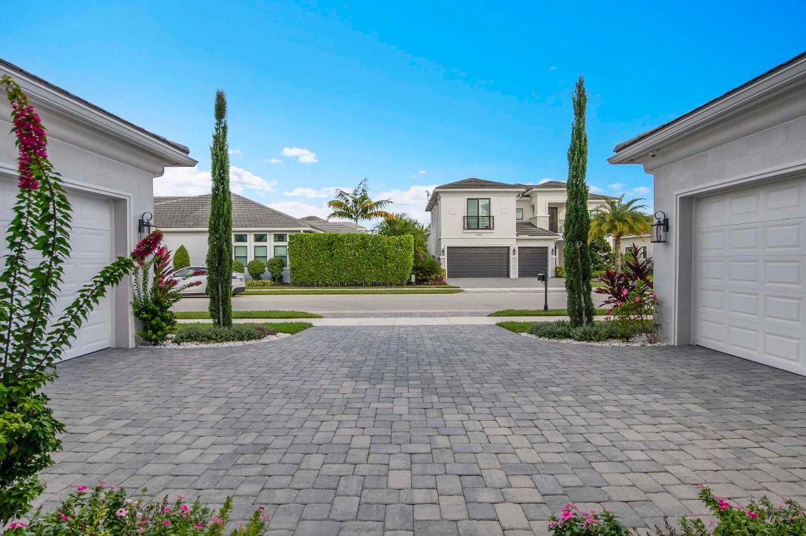 ROYAL PALM POLO - Residential