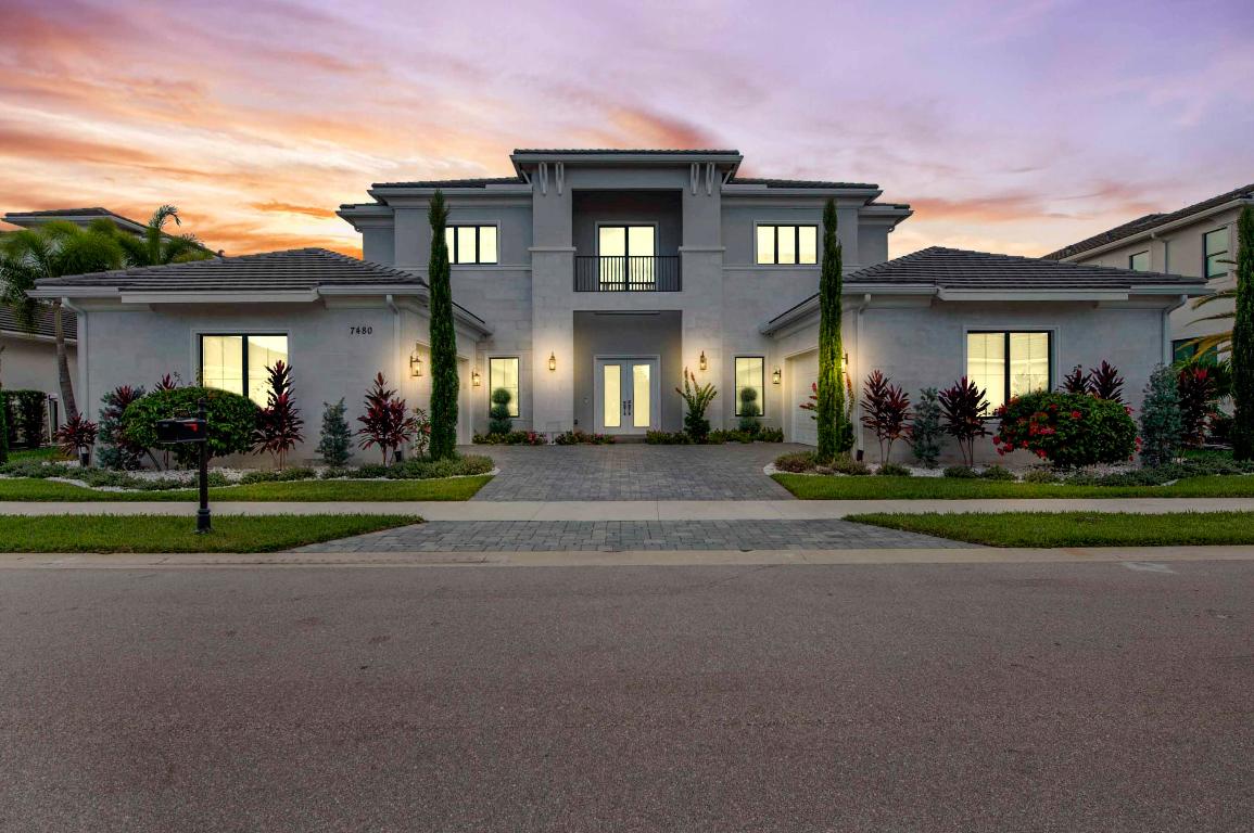 ROYAL PALM POLO - Residential