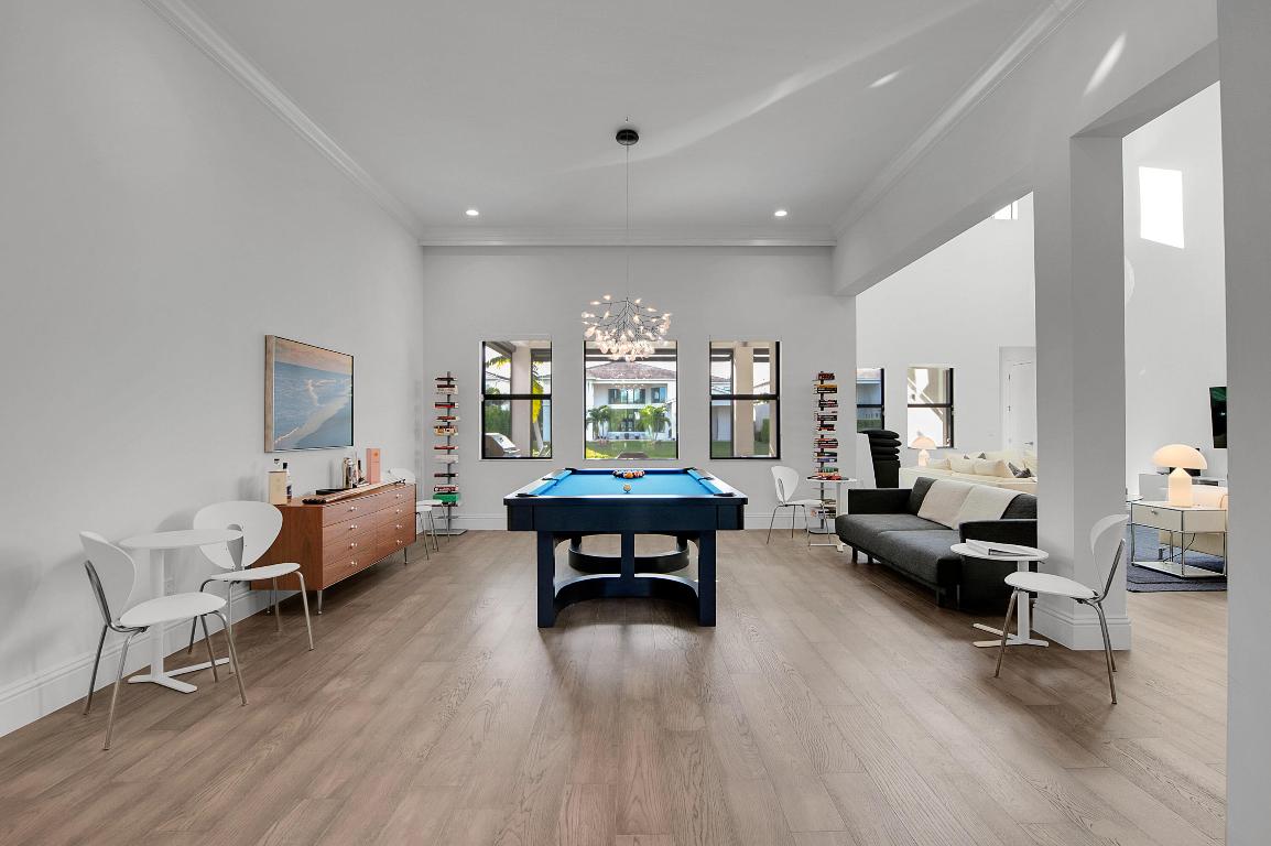 ROYAL PALM POLO - Residential