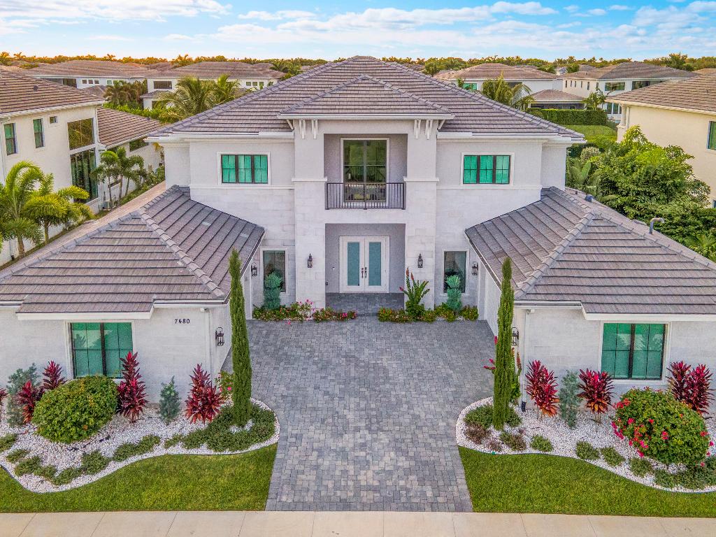 ROYAL PALM POLO - Residential
