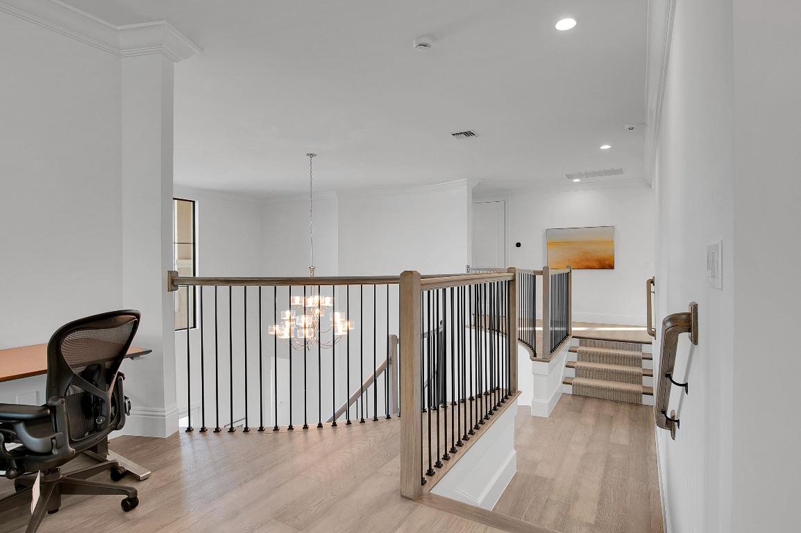 ROYAL PALM POLO - Residential