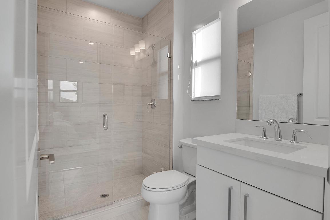 ROYAL PALM POLO - Residential