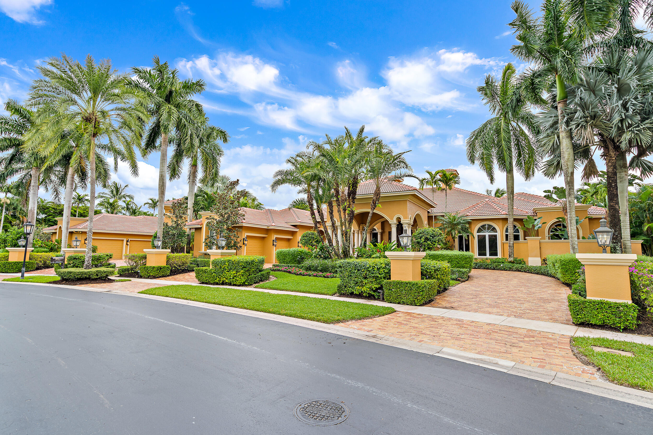 IBIS GOLF AND COUNTRY CLUB - Eagle's Isle - Residential